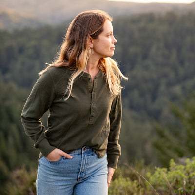 Women's Elko Henley- Forest Green