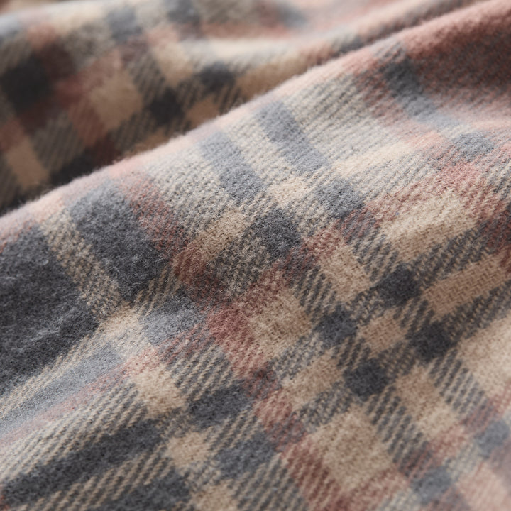 Close-up of soft fabric from Pladra Men&