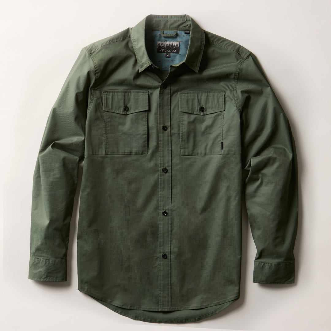 Pladra Men's Yuba Fishing Shirt - Kombu Green: long sleeves, two chest pockets, UPF 50+ protection, laid flat.