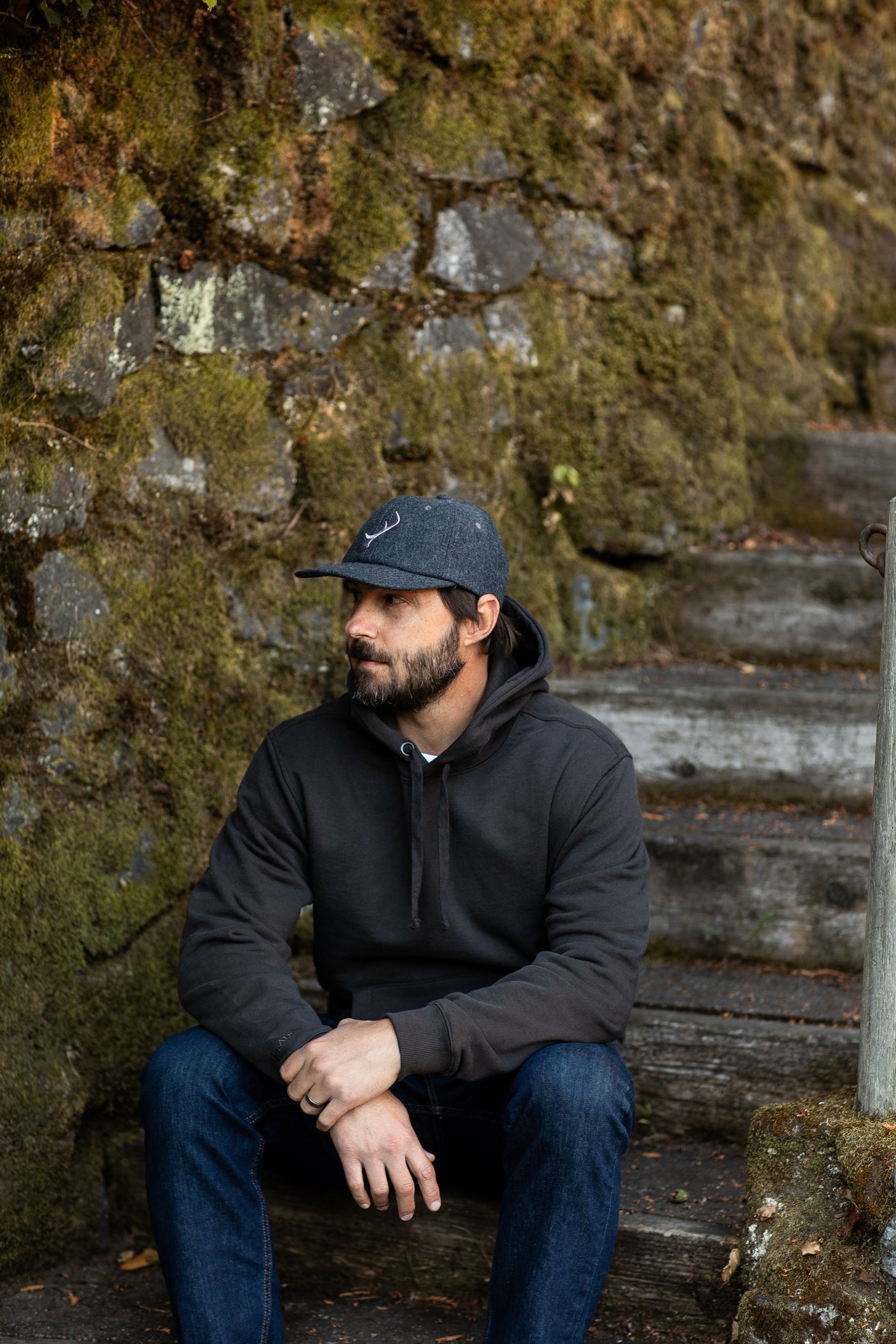Men's Sierra Hoodie- Charcoal Black