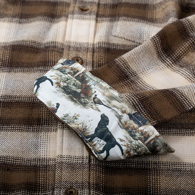 Pladra Men’s Every Day Elite Flannel Shirt in Retriever Tan features wildlife pockets and premium brown plaid style.