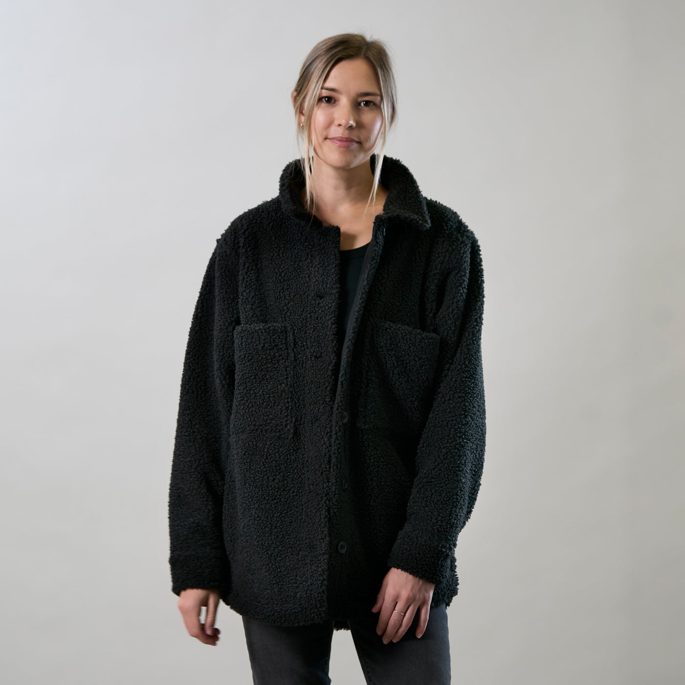 Women's Headlands Sherpa Shacket- Onyx Black