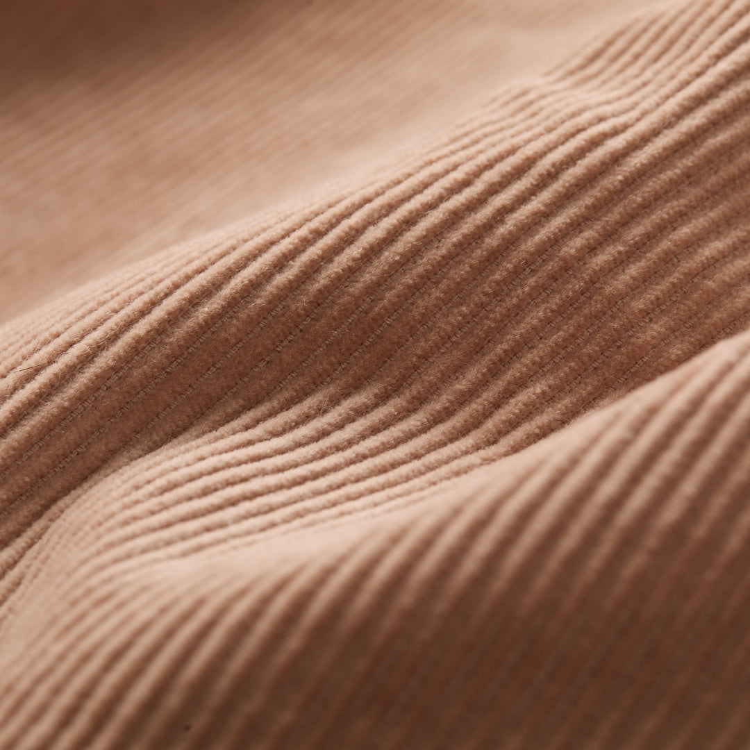Close-up of Pladra Women&