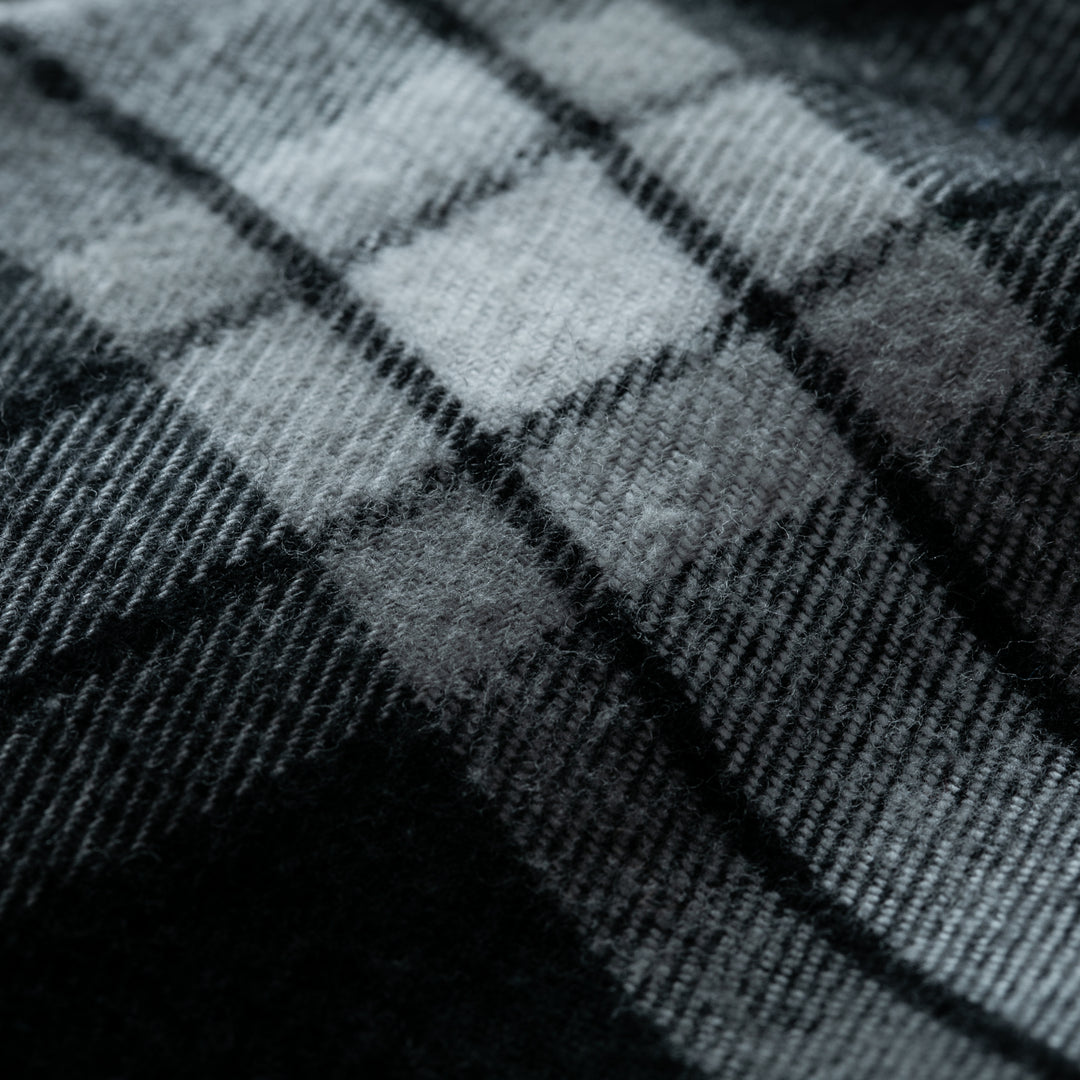 Close-up of Pladra Women&
