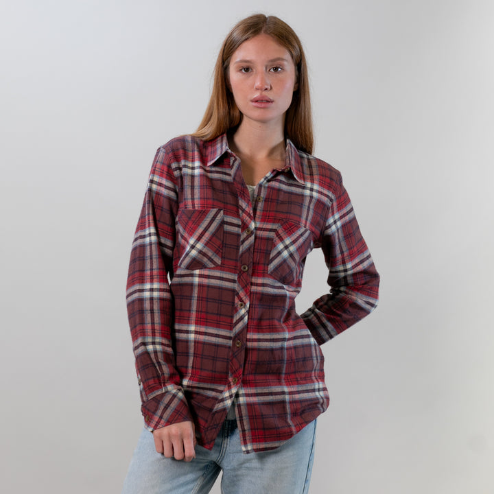 Young woman in a Pladra Women&