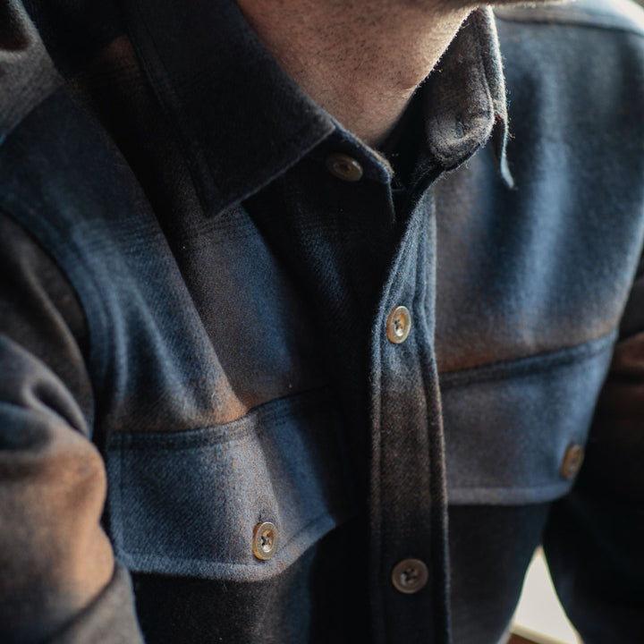 Close-up of a person in a Pladra Men&