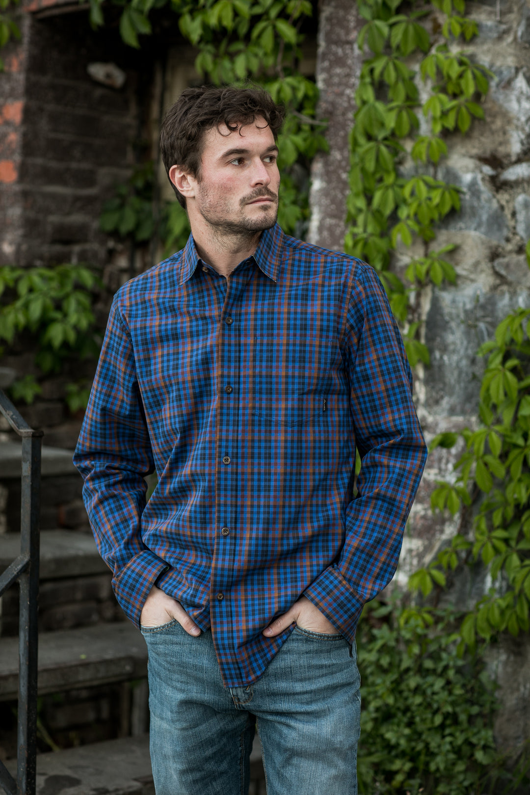 Man wears Pladra Men&