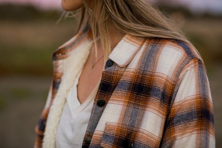 Close-up of a person in a Pladra Women&